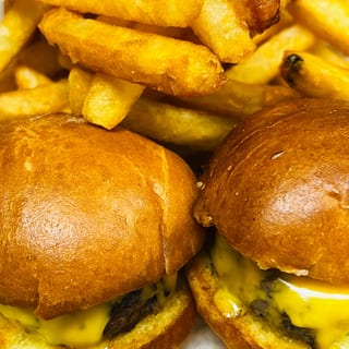 2 Cheeseburger Sliders & Fries