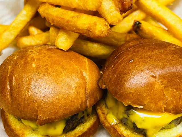 2 Cheeseburger Sliders & Fries.